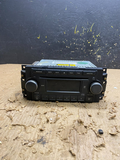 2005 2008 Jeep Dodge Chrysler Screen Display CD Player Satellite Radio AA0035 DG0