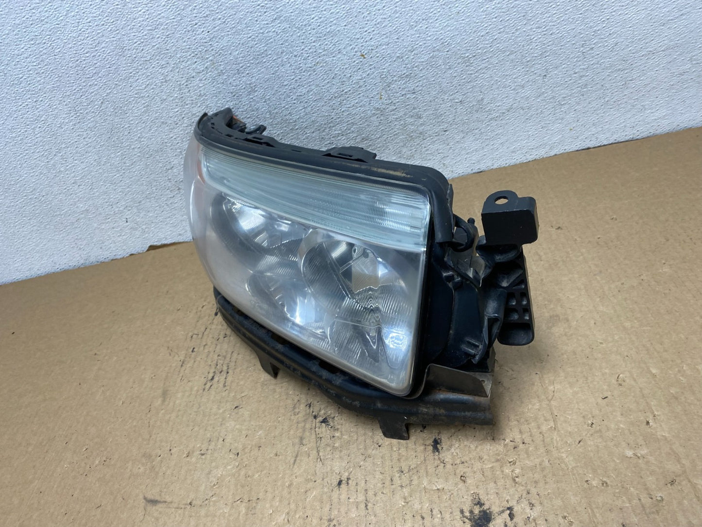 2006-2008 Subaru Forester Right Passenger Rh Headlight Halogen DEPO AG2210 DW1
