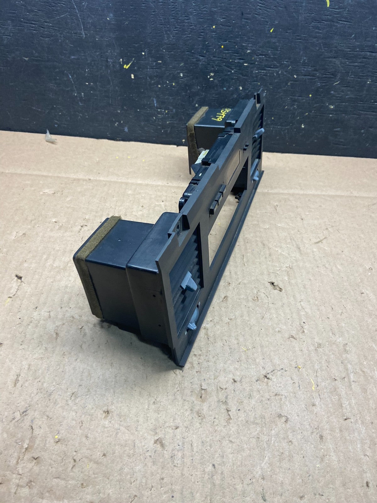1988 to 1991 Ford Crown Victoria Climate Control Air Vent Clock Bezel P5479 DG1