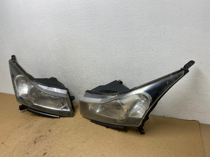 2011 to 2015 Chevrolet Cruze Halogen Left+Right Set Headlights AG2154 LK1