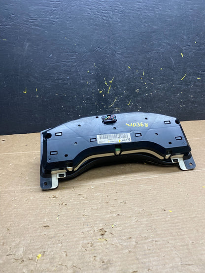 2008 to 2010 Chevrolet Express 1500 Speedometer Cluster Gauge W0368 DG5