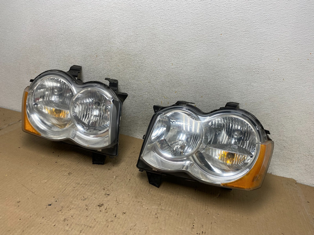 2008-2010 Jeep Grand Cherokee Left+Right Set Halogen Headlights AH5957 DW2