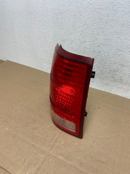 2002 to 2005 Ford Explorer Left Driver Lh Side Tail light AE4982 LK1