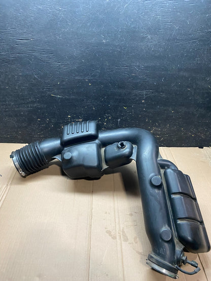 2011 - 2013 Dodge Durango 3.6L Resonator Air Intake Tube OEM  v9742 DG1