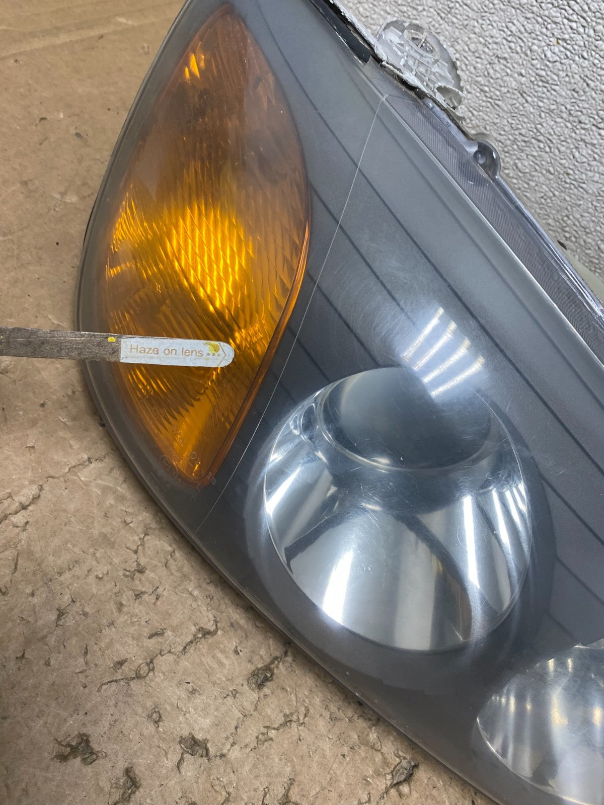 2001 2002 2003 Hyundai XG350 XG Right Passenger Headlight Halogen Oem V6359 DW6