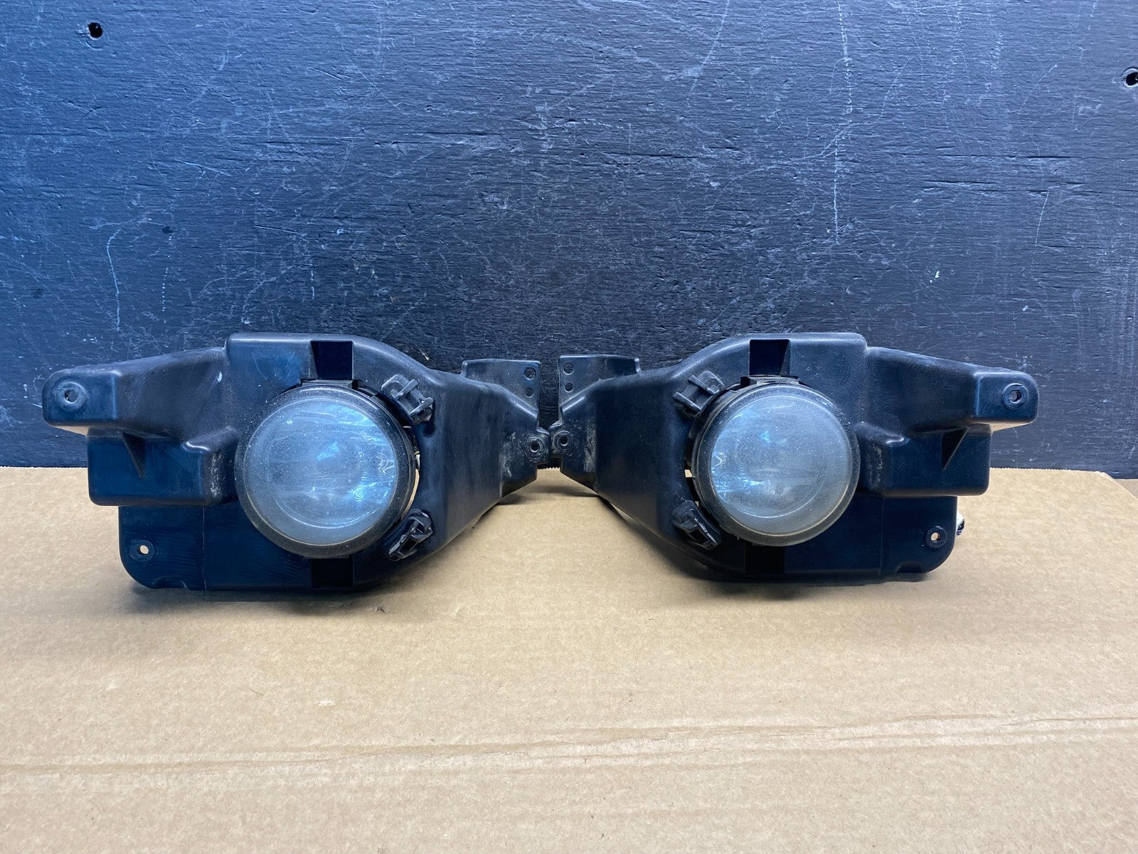 2011 - 2015 Ford Explorer Front Left+Right Side Fog Light AF6863 DG0