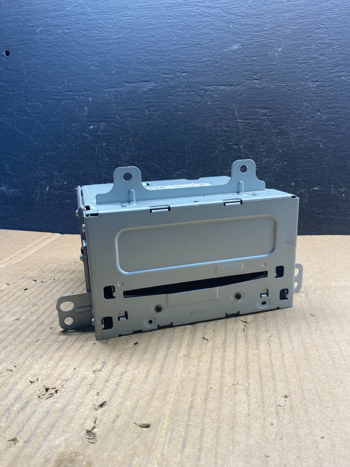 2011 to 2012 Chevrolet Equinox Cruze Radio Cd Receiver 20983517 AD1739 DG0