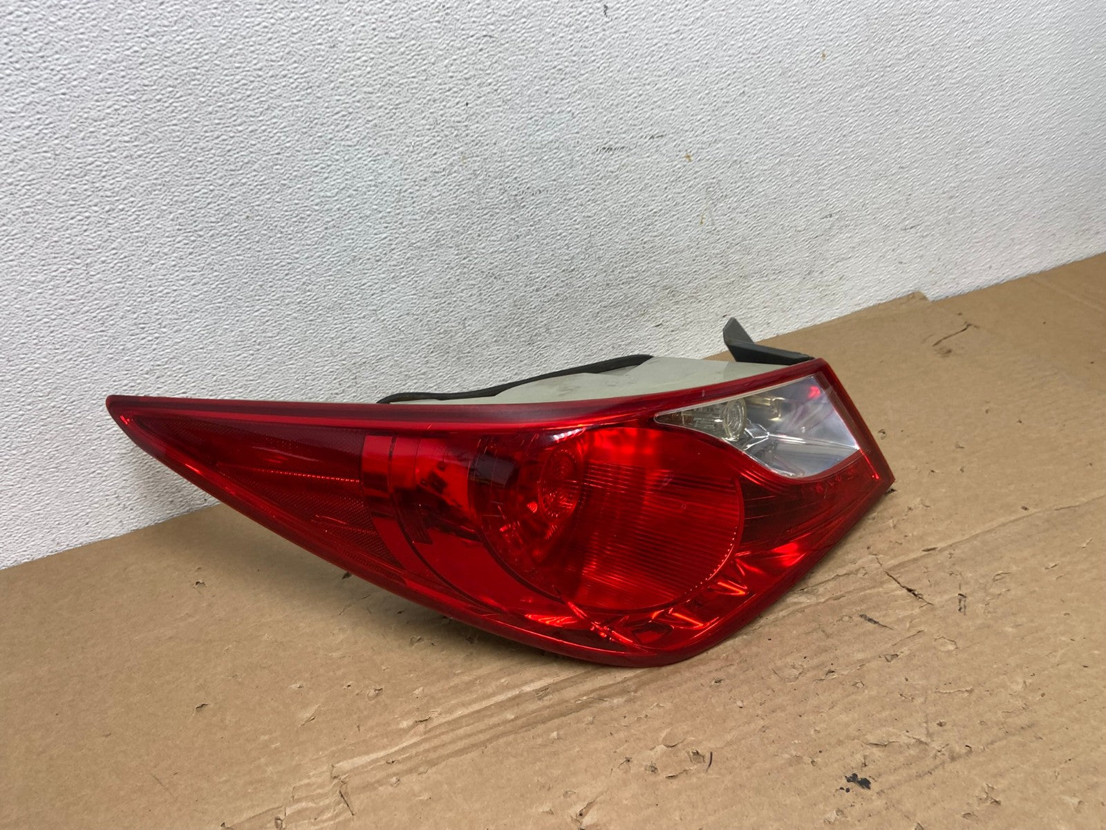 2011 2012 2013 Hyundai Sonata Left Driver LH Side Tail Light AD4084 LK2