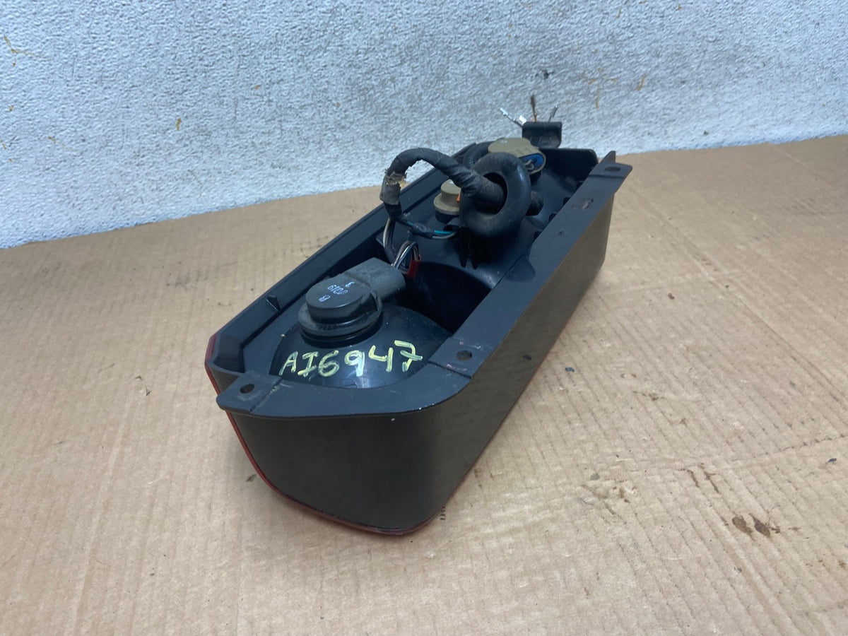 1997 to 2001 Jeep Cherokee Left Driver Side Tail Light AI6947 LK4