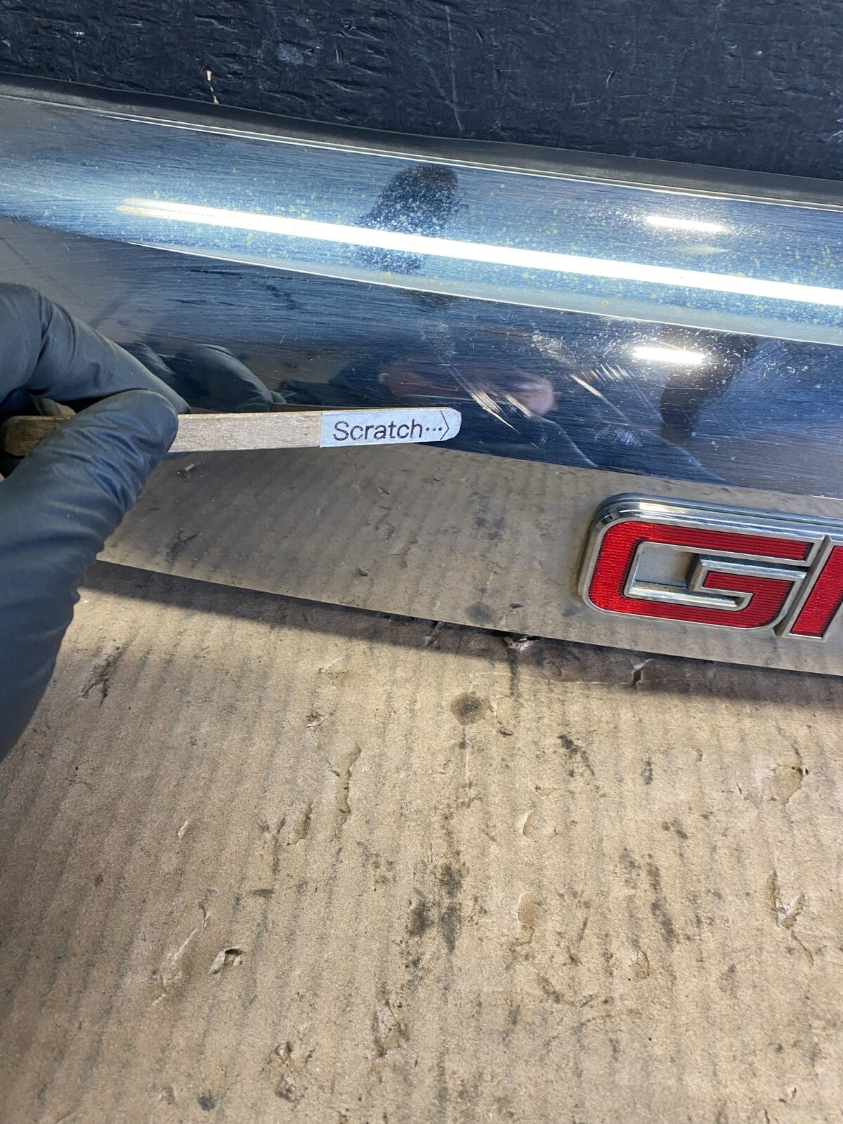 2011-2015 GMC Terrain Tailgate Liftgate Molding with Camera j0900 PS3