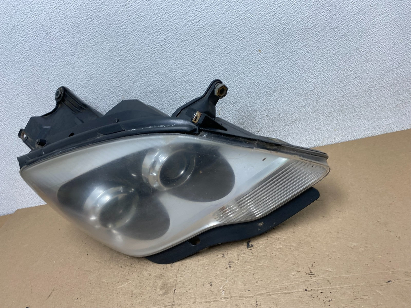 2007-2012 Gmc Acadia Xenon HID Headlight Right Passenger Side AF5068 DW1