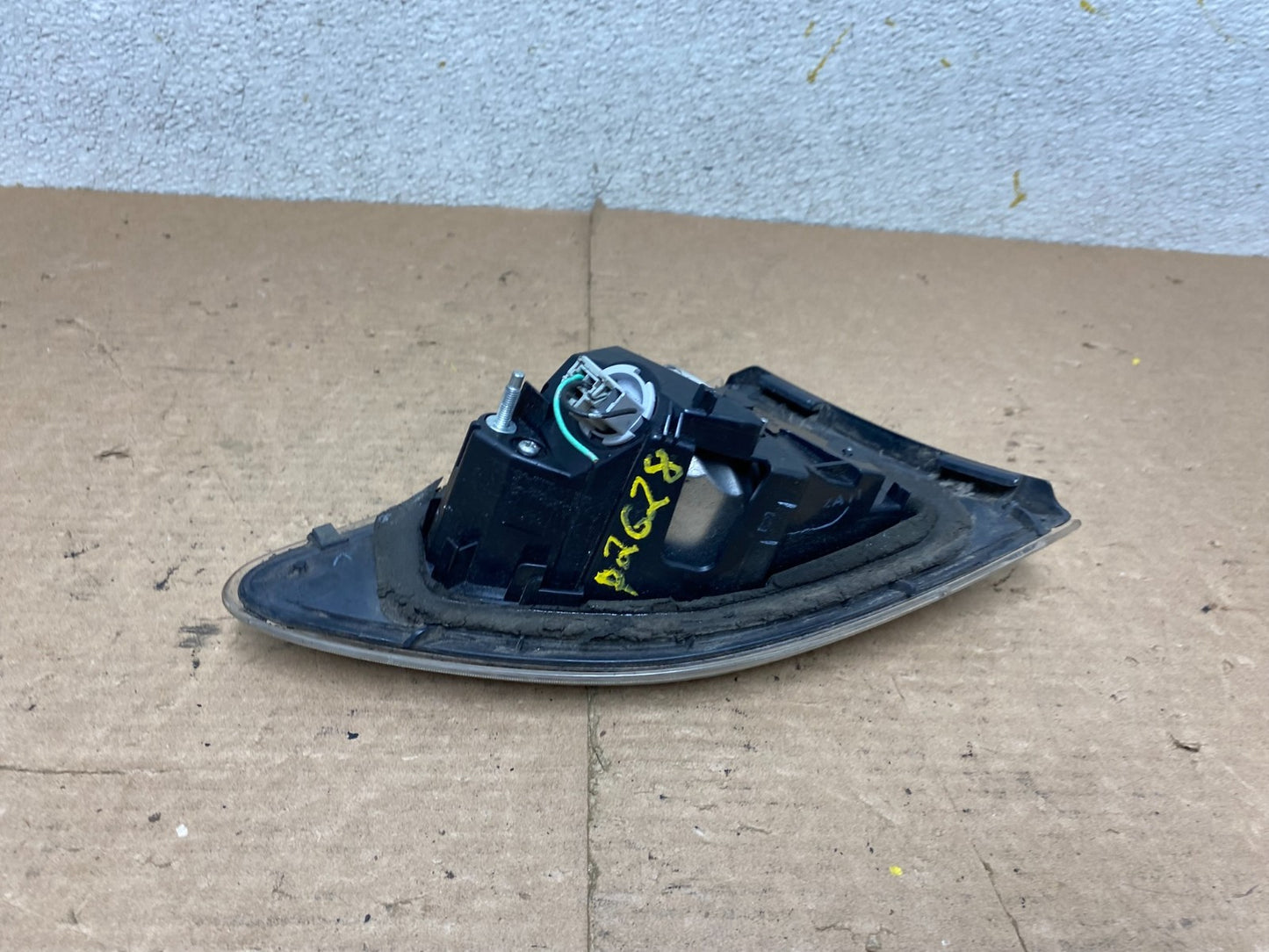 Sedan 2010-2013 Mazda 3 Right Passenger RH Side Inner Tail Light OEM P2628 DW5
