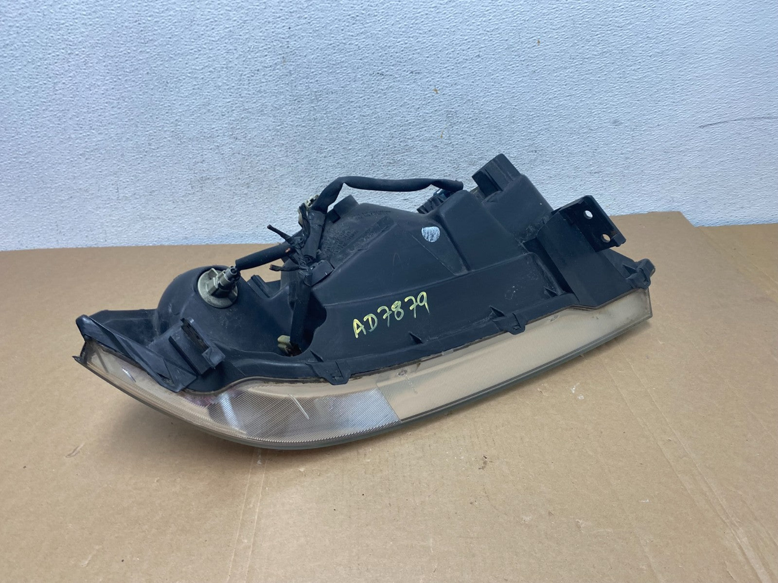 2001 to 2003 Acura MDX Left Driver LH Halogen Headlight AD7879 DW6