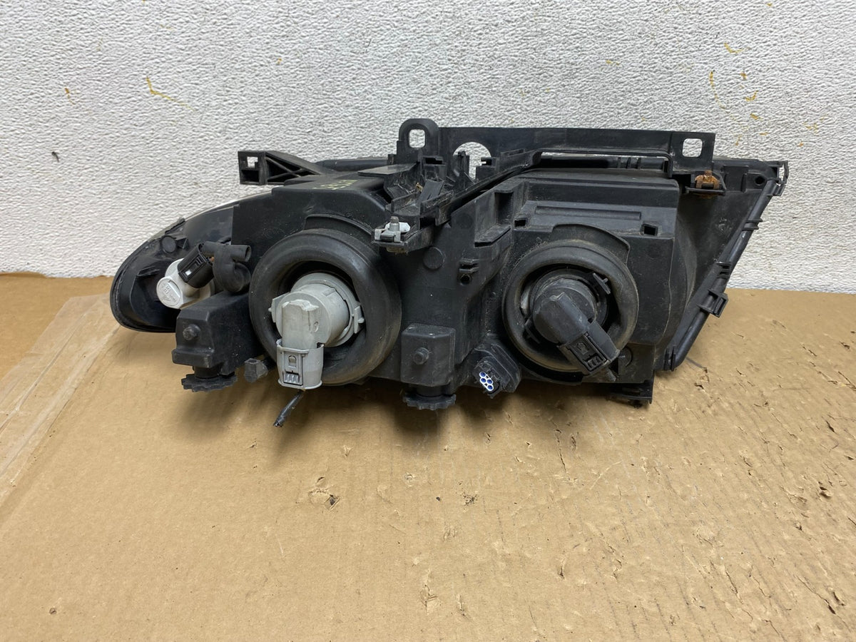 2002 to 2005 BMW 3 E46 Sedan Right Passenger RH Halogen Headlight AH2875 DW6
