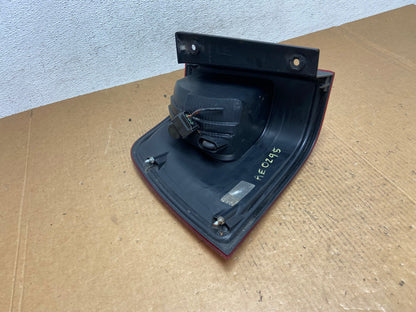 2003 to 2006 Lincoln Navigator Right Passenger Side Tail Light AE0295 LK6