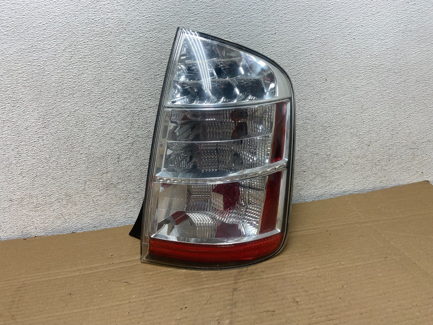 2006 to 2009 Toyota Prius Tail Light Right Passenger Side AG8872 DW0