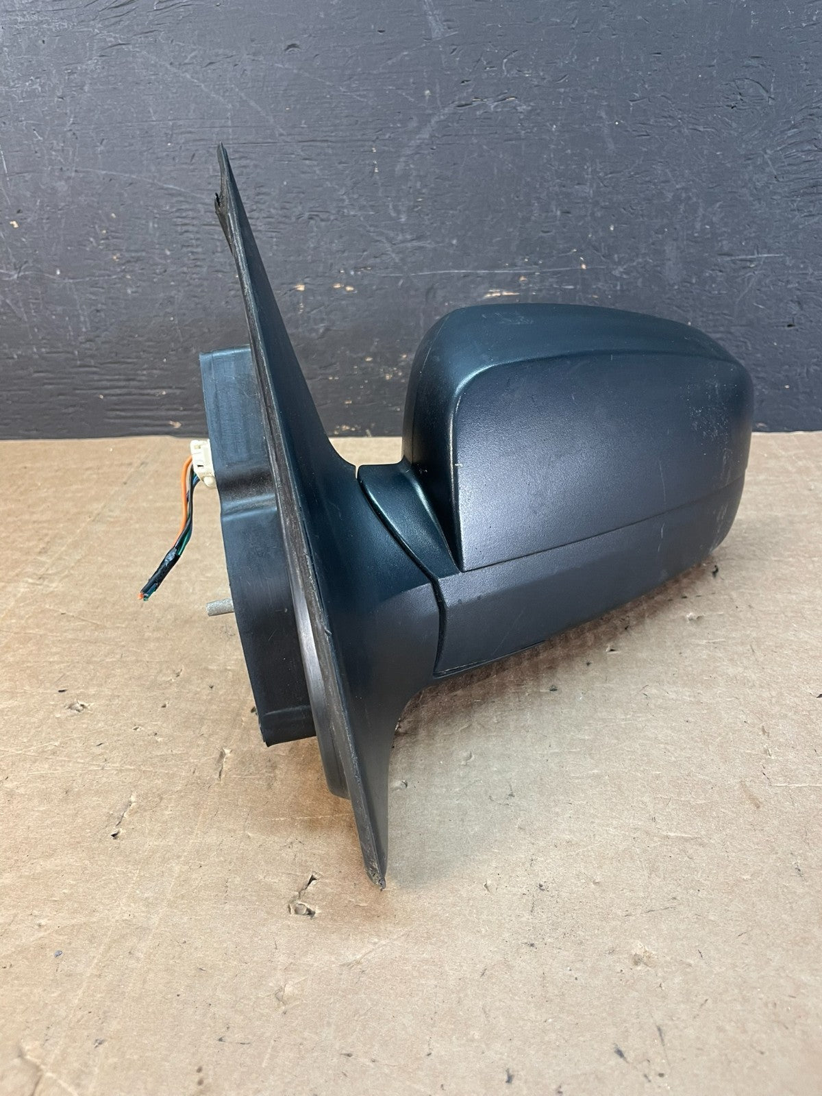 2003 to 2009 Kia Sorento Left Driver LH Door Mirror AE8547 DW1