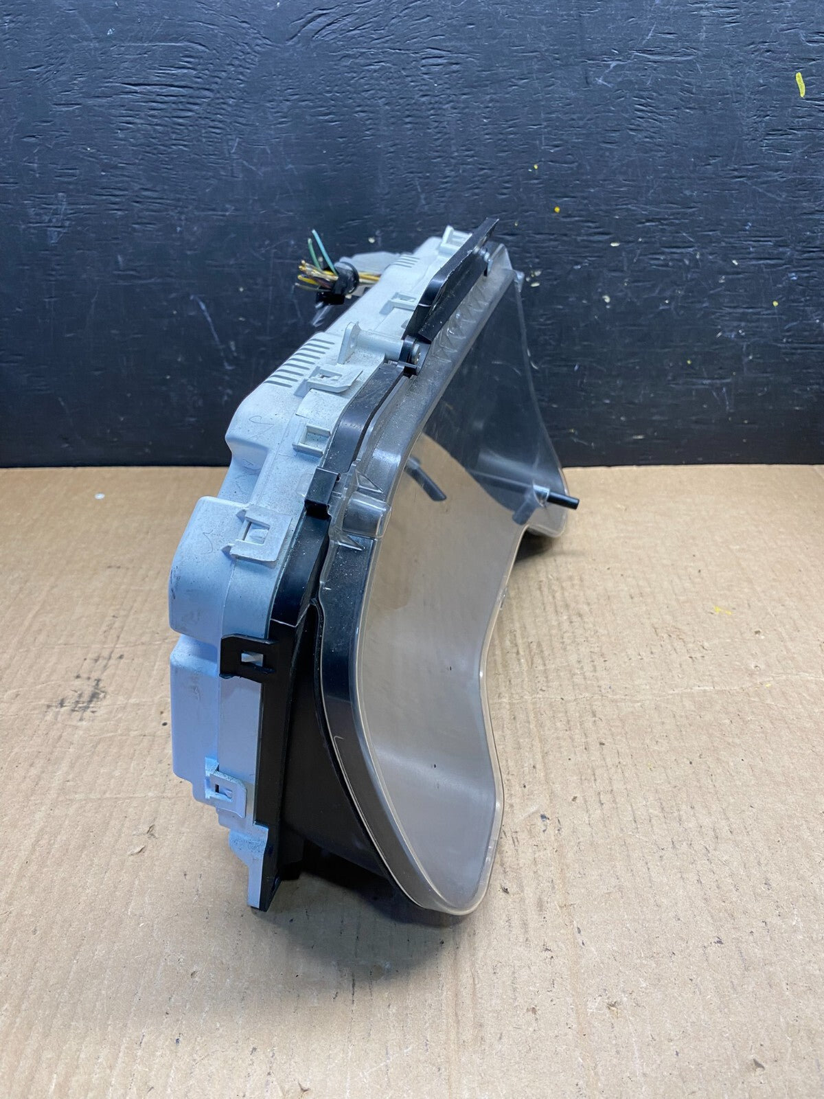 2009 to 2014 Ford E150 E250 VAN Gauge Speedometer Cluster M4351 DG1