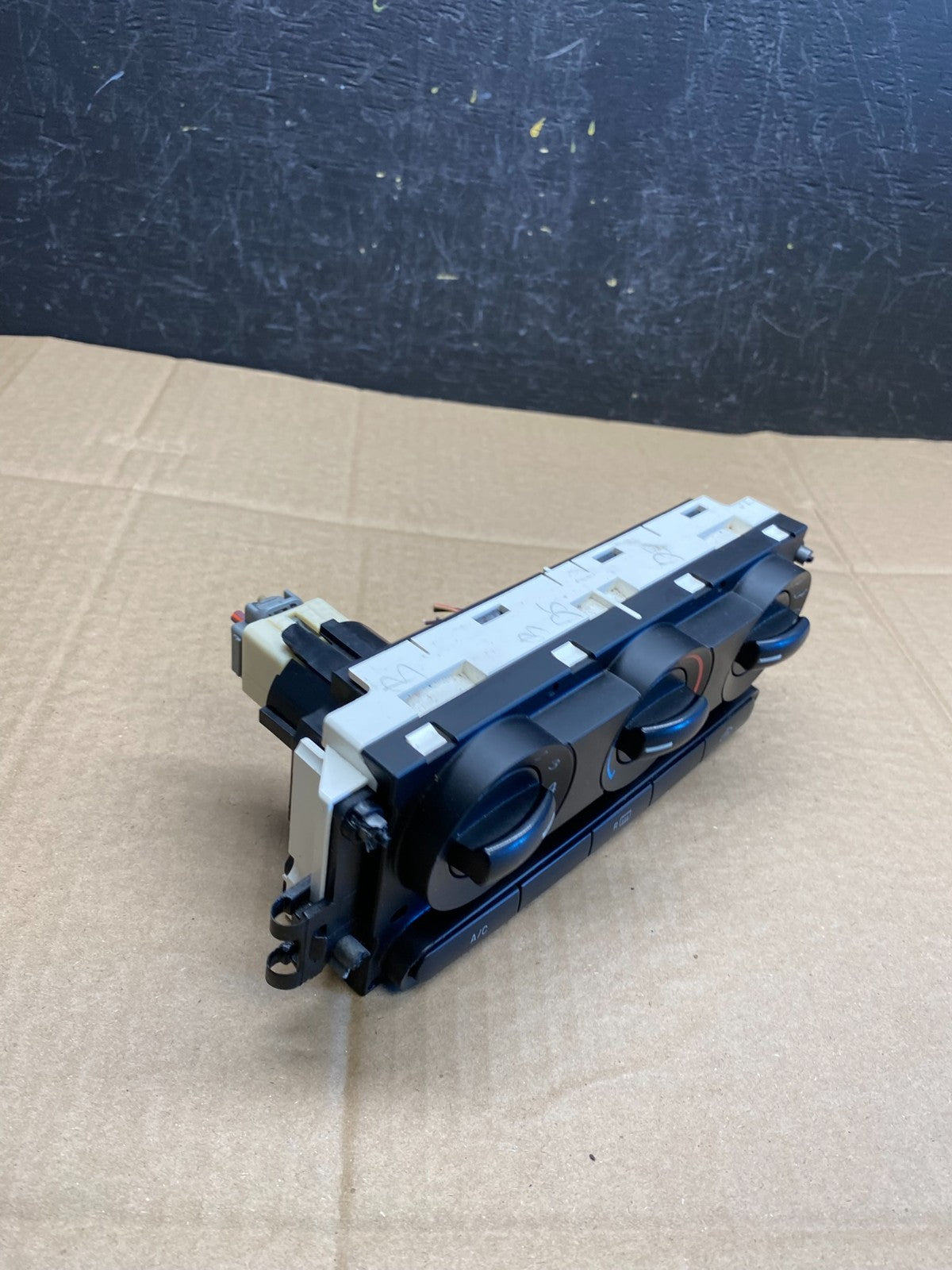 2007 to 2010 Ford Edge Climate Control AC A/C Heater AC9263 DG1