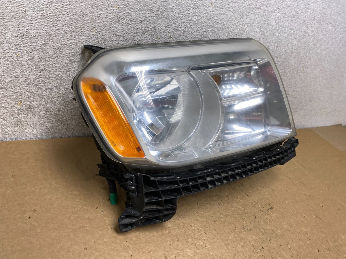 2013 to 2015 Honda Pilot Right Passenger RH Side Halogen Headlight AI3716 DW2