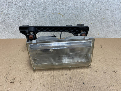 1995 to 1997 Cadillac Eldorado Right Passenger RH Side Headlight Q2717 PS0