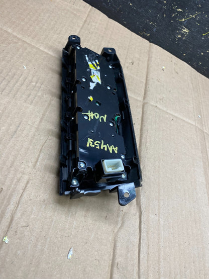 2009-2014 Nissan Murano AM FM Radio CD Control Panel AA4531 DG4
