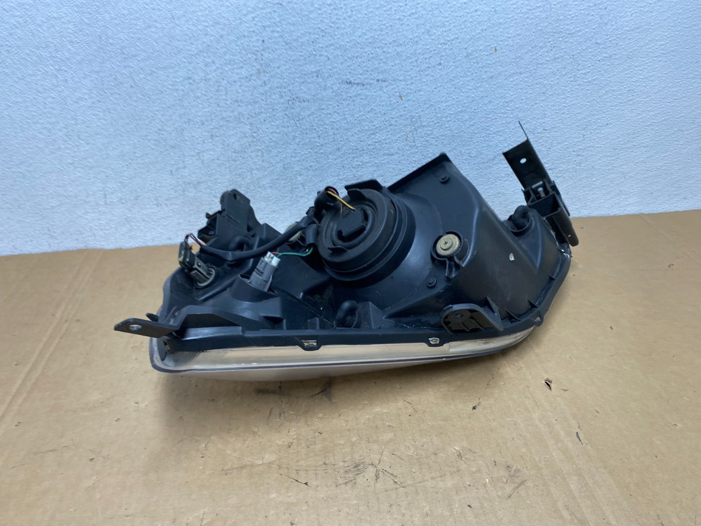 2003 2004 2005 Honda Pilot Right Passenger RH Side Halogen Headlight AD2804 DW4