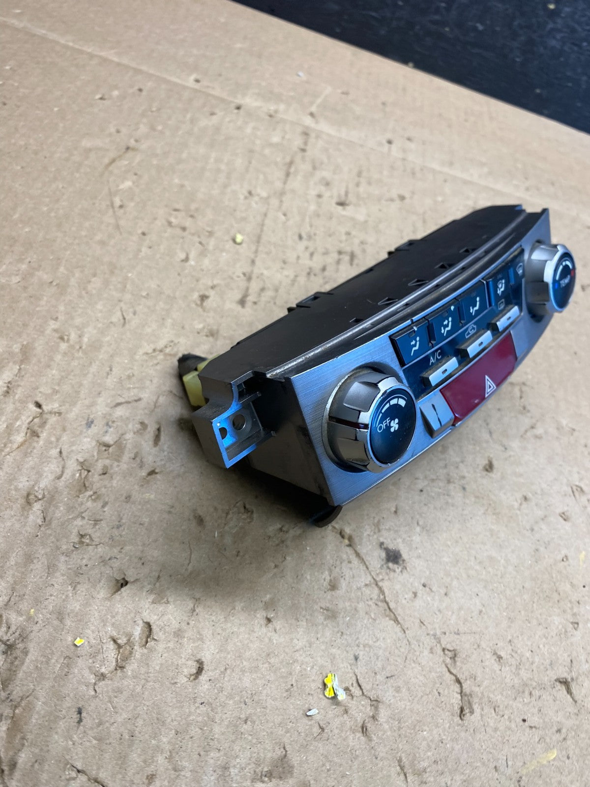 2010 - 2014 Subaru Outback Legacy A/C Heater Climate Control Unit ac9188 DG2
