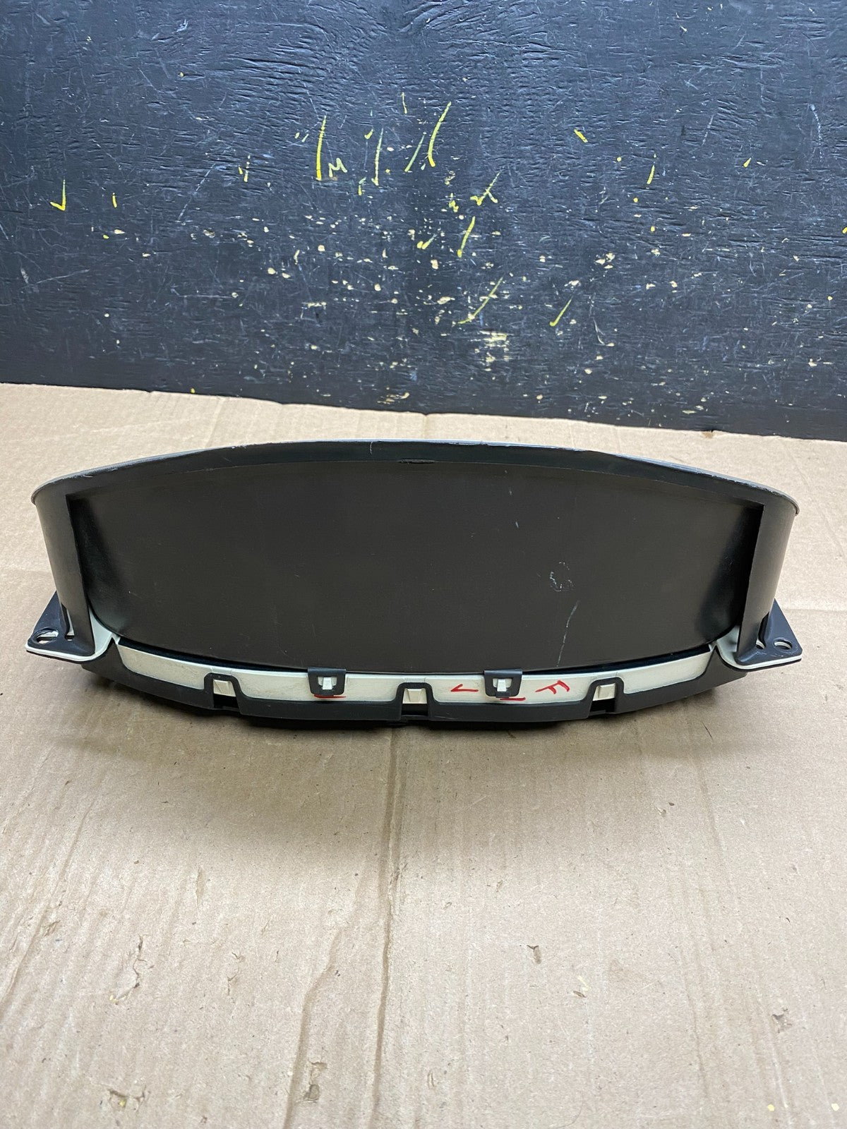 2008 to 2010 Chevrolet Express Speedometer Cluster Gauge AA4661 DG3