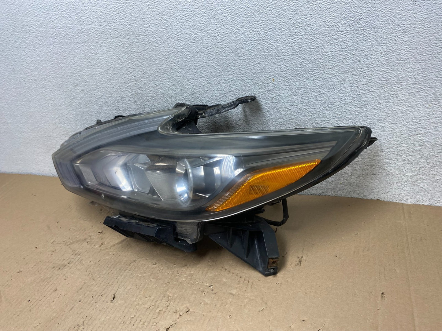 2016 - 2018 Nissan Altima Left Driver LH Halogen Headlight TYC AF3212 DW1