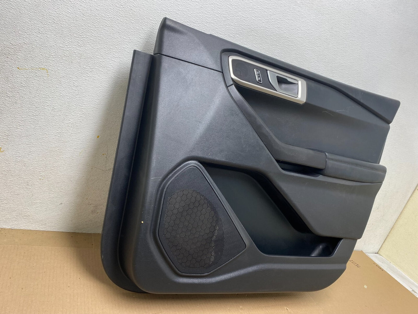 2020 to 2023 Ford Explorer Interceptor Front Right Side Door Panel OEM D11662