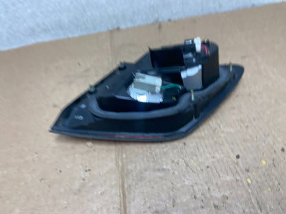 2000-2001 Infiniti i30 Left Driver Side Tail Light Inner Oem AA1682 PS4