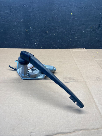 2010 to 2011 Honda Insight Rear Windshield Washer Wiper Motor q2470 DG3