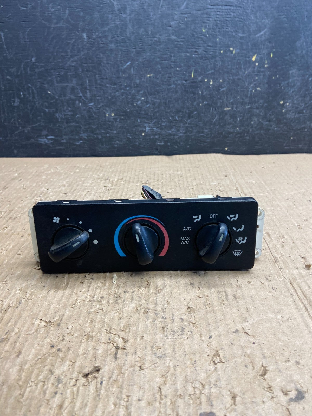 1997 to 2004 Ford F150 F250 Super Duty Heater A/C Climate Control af1618 DG0