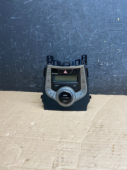 2011 - 2013 Hyundai Elantra Center Heater A/C AC Climate Control Panel AF1998 DG0