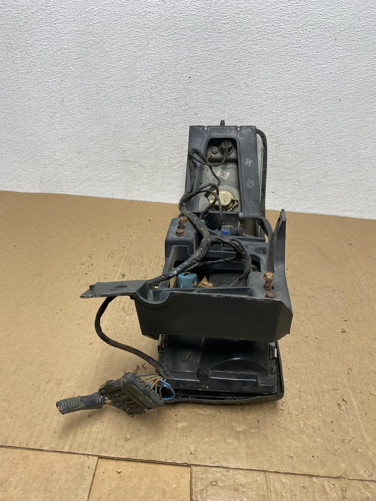 1994 1995 1996 Cadillac Deville Left Driver LH Headlight + Turn Signal AC5871 DW6