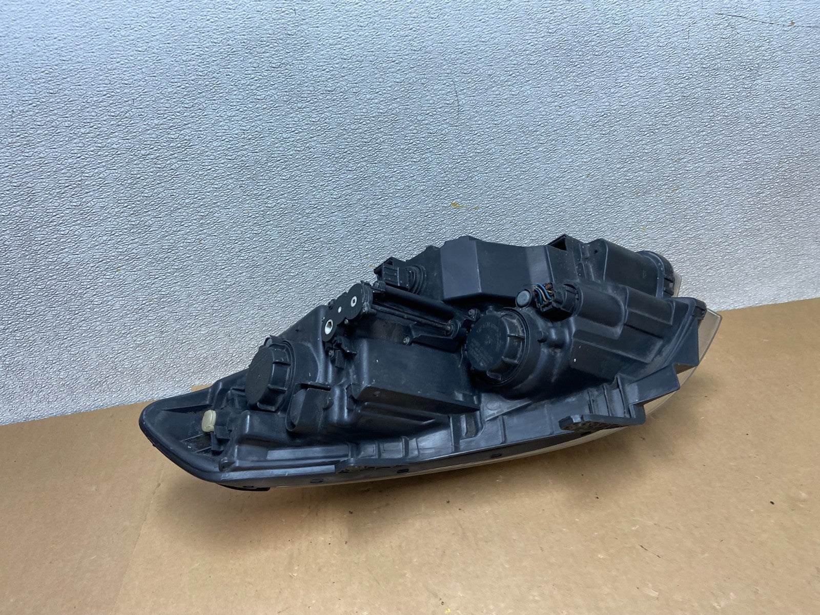 2012 - 2013 Kia Soul Right Passenger RH Headlight Halogen Z6672 DW6