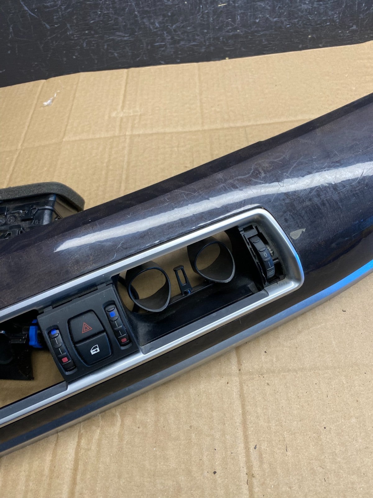 2011-2016 BMW F10 528i 535i 550i Front Center Dash Air Vent Panel Trim AC9277 DG7