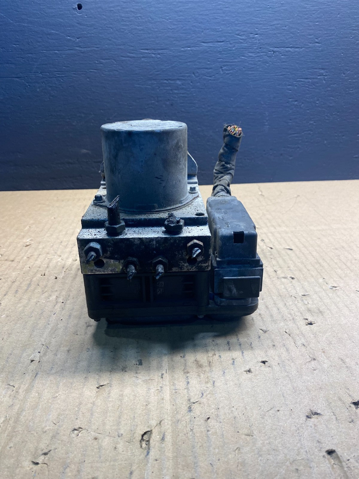 2012 to 2015 Audi A6 ABS Anti-Lock Brake Pump 4G0907379H OEM ab4348 DG5