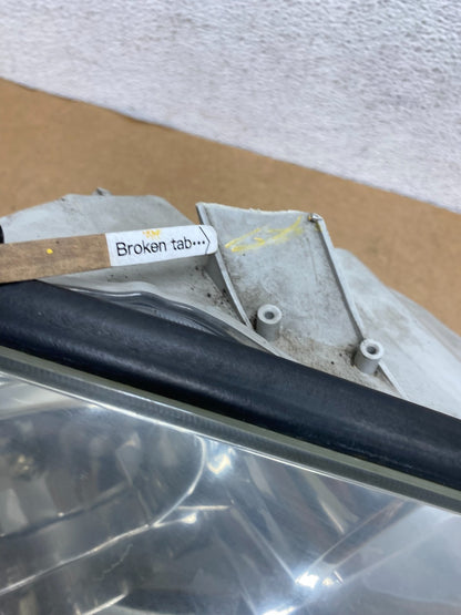 2002 to 2004 Toyota Camry Halogen Headlight Right Passenger Rh AD5243 DW4