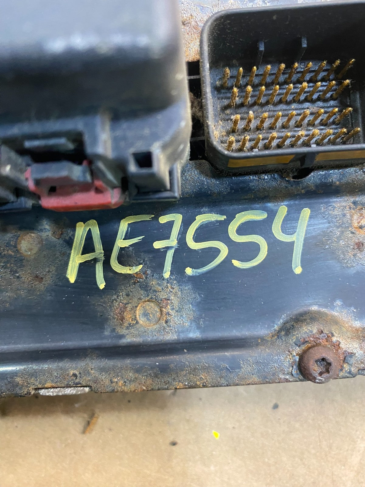 2004 Dodge RAM 1500 4.7L ECU ECM Engine Control Computer Module AE7554 DW3