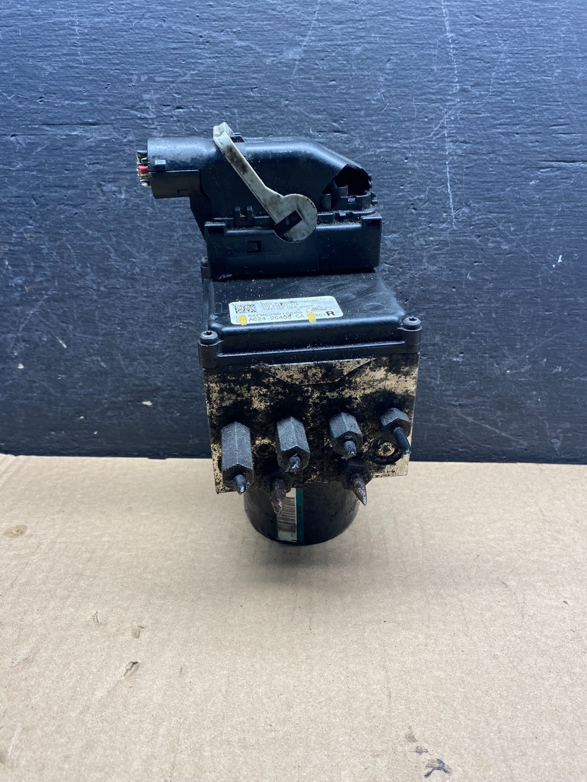 2010 Ford E250 E350 Van ABS Anti Lock Brake Pump Module af8929 DG1