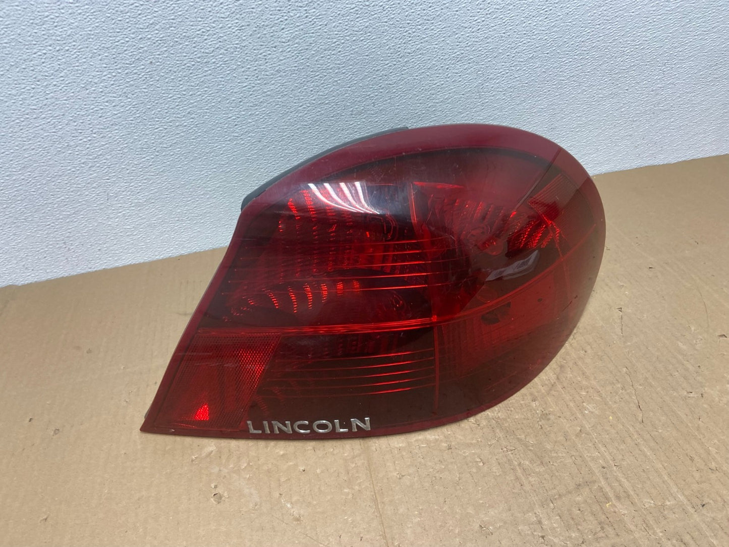 1998 - 2002 Lincoln Continental Right Passenger Rh Side Tail Light Oem AB8342 LK0