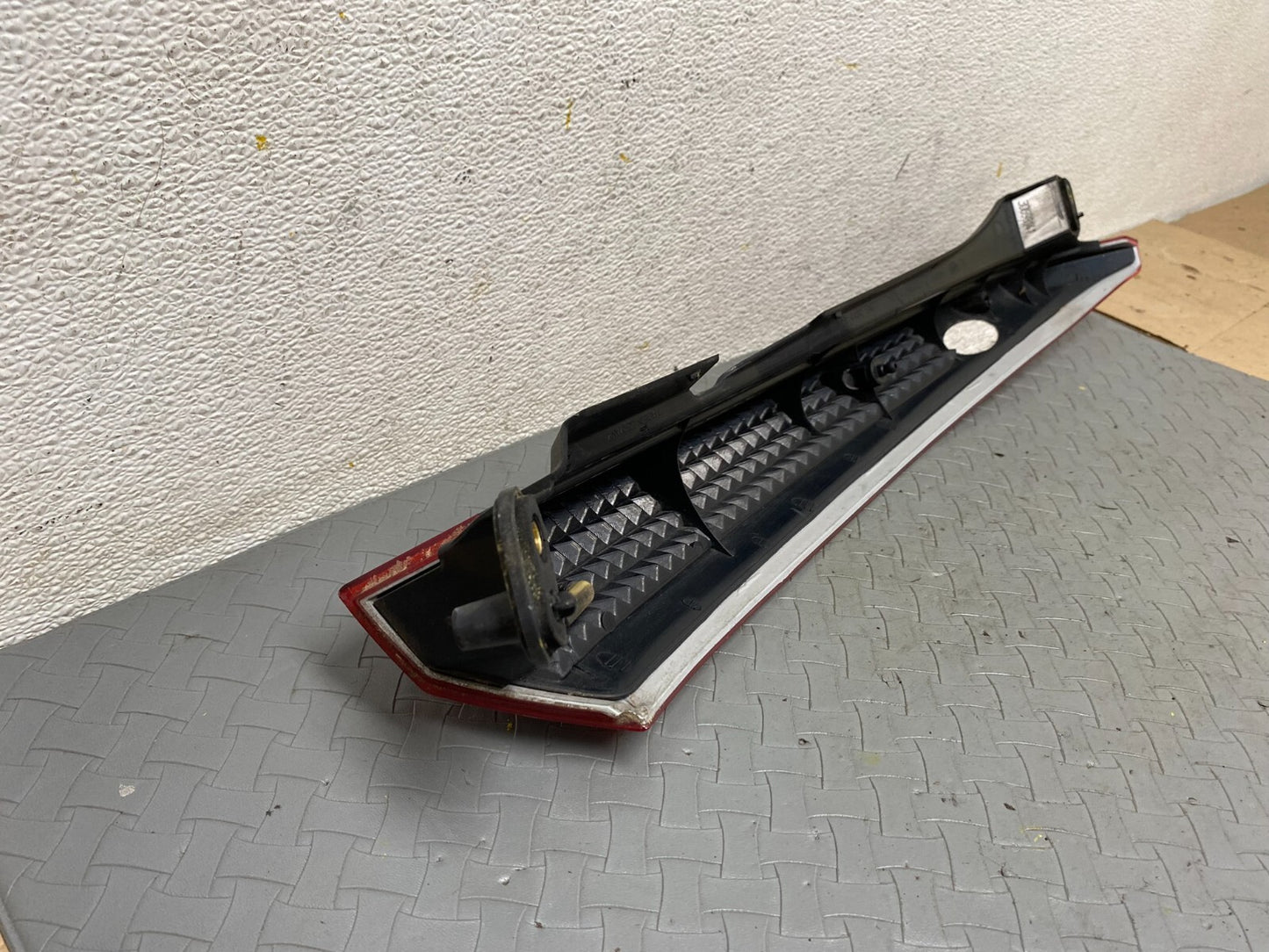 2003 to 2006 Volvo XC90 Left Driver LH Side Upper Tail Light OEM A8973 DG15