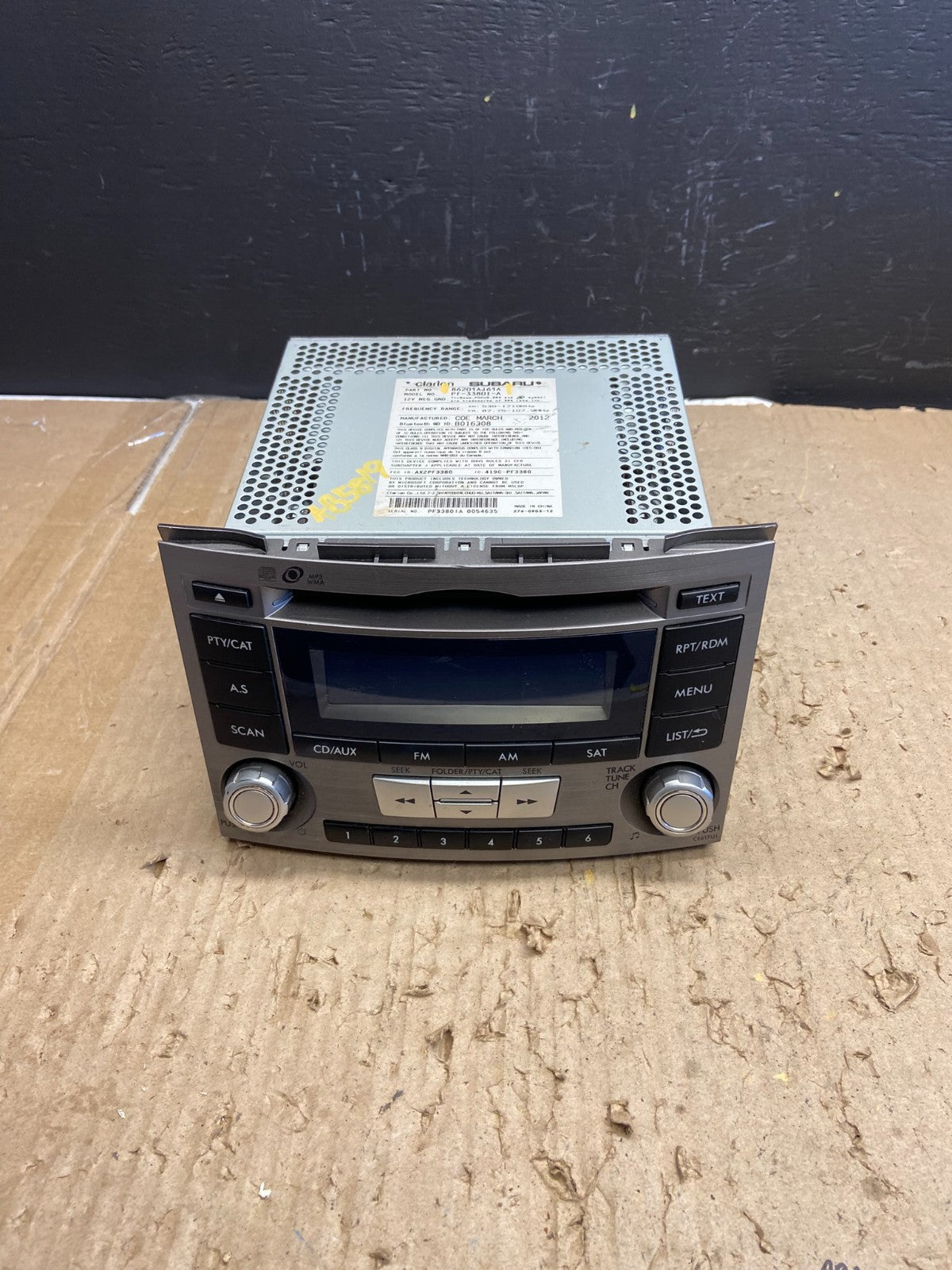 2010 - 2014 Subaru Outback Radio AM/FM CD Player mp3 Audio AB5819 DG0