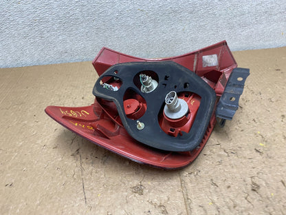 2002-2003 Honda Civic Si Ep3 Hatchback Right Passenger  Tail Light OEM V4558 DG5