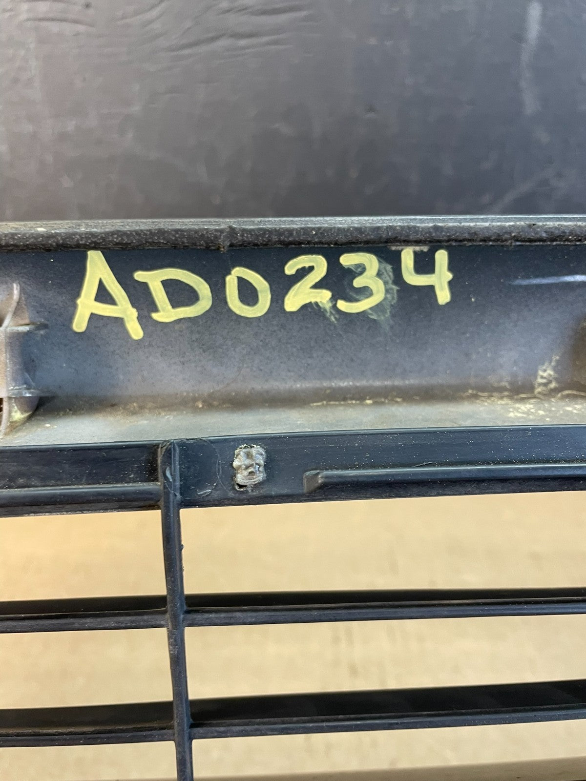 1997 to 2004 Dodge Dakota Chrome Front Upper Grill Grille AD0234 DG6