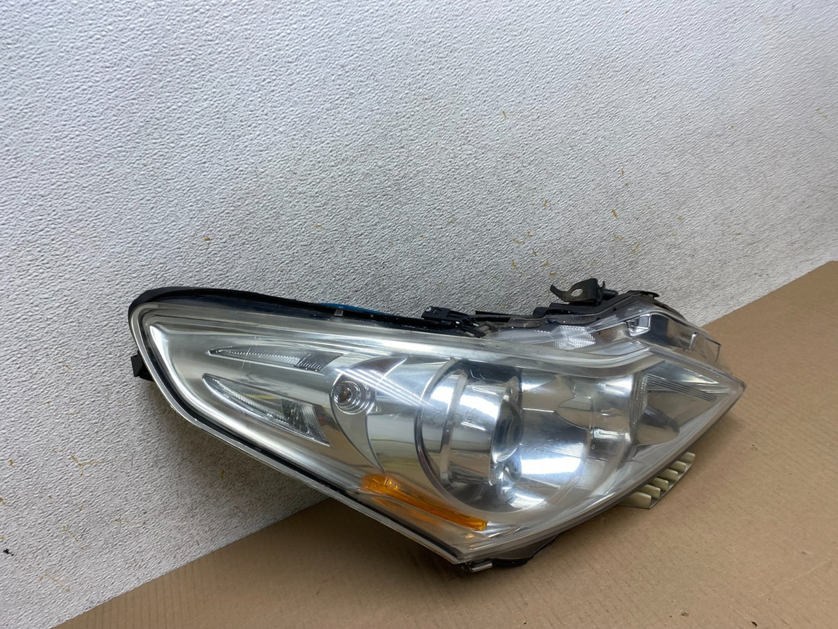 2010-2012 Infiniti G37 Right Passenger Side Xenon HID Headlight DEPO AJ2367 DW2