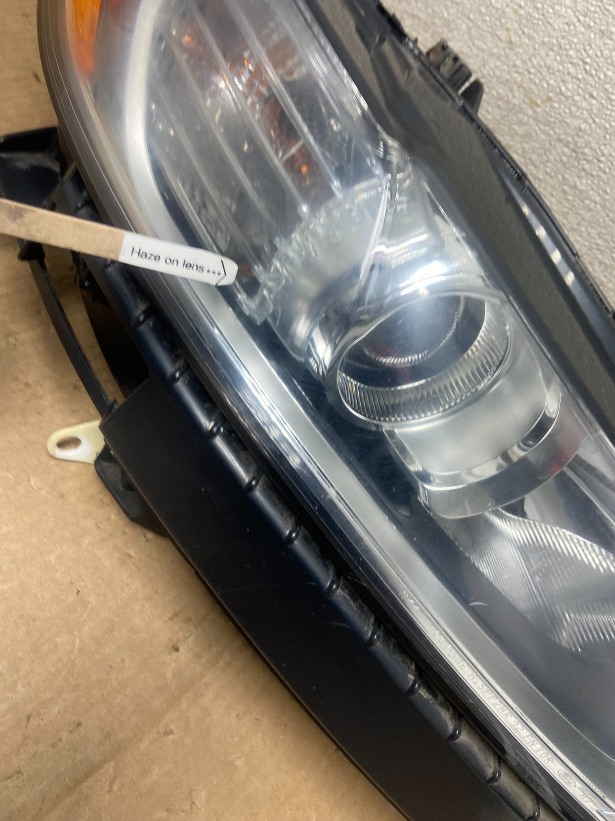 2013 to 2016 Ford Fusion Right Passenger Rh Side Headlight AA6206 DW4