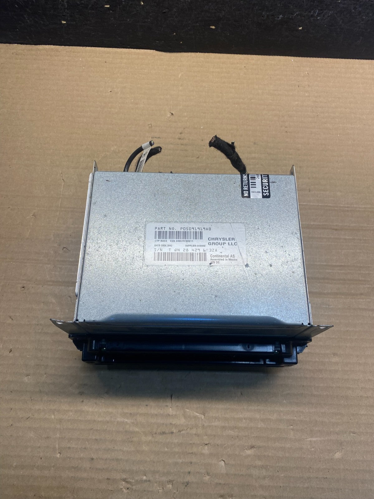 2011 - 2013 Dodge Journey Radio Info Media CD Player Unit AF3859 DW3